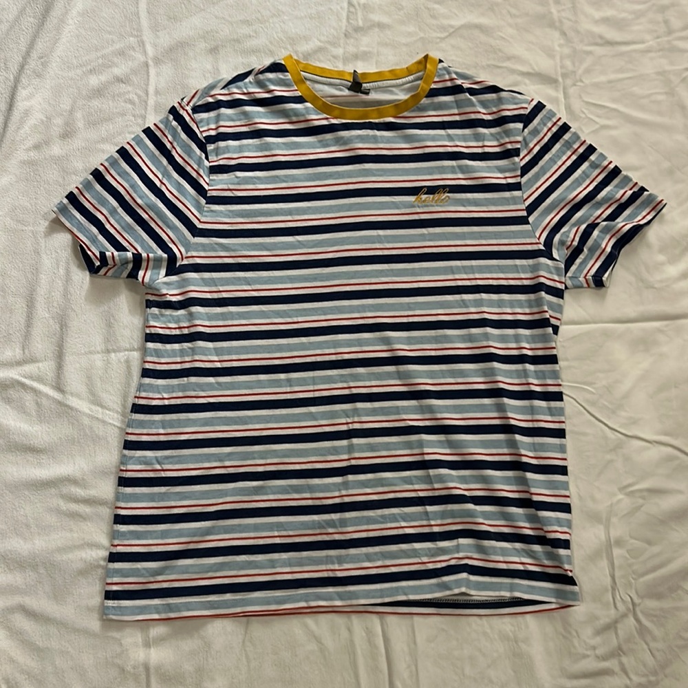 Men’s 80’s looking striped t-shirt size M